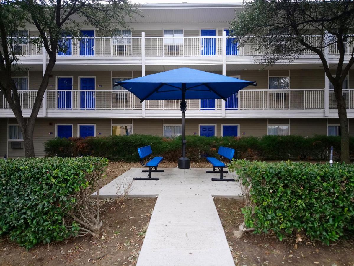 Intown Suites Extended Stay Carrollton Tx - Westgrove Drive מראה חיצוני תמונה